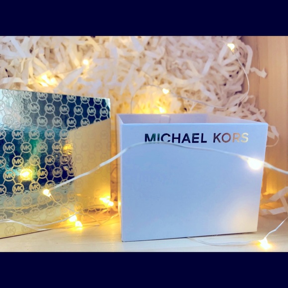 MICHEL KORS Necklace - Picture 2 of 2